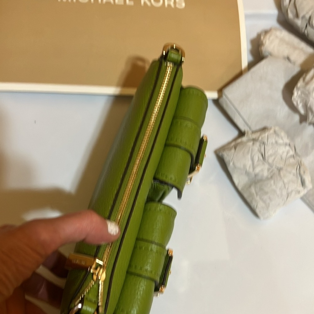 Michael Kors ZOE SM Conv Poshette Meadow Green pebble leather - Picture 5 of 10